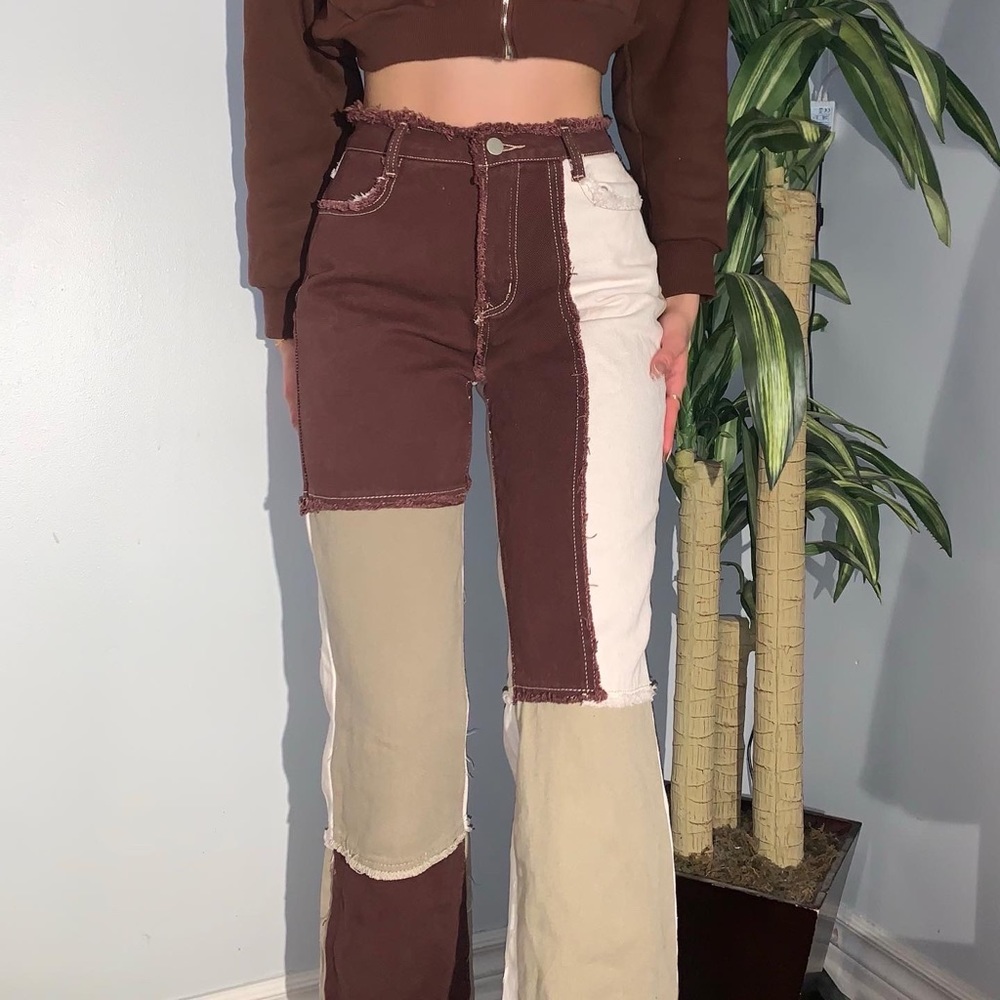 colour block distressed jeans ☕️